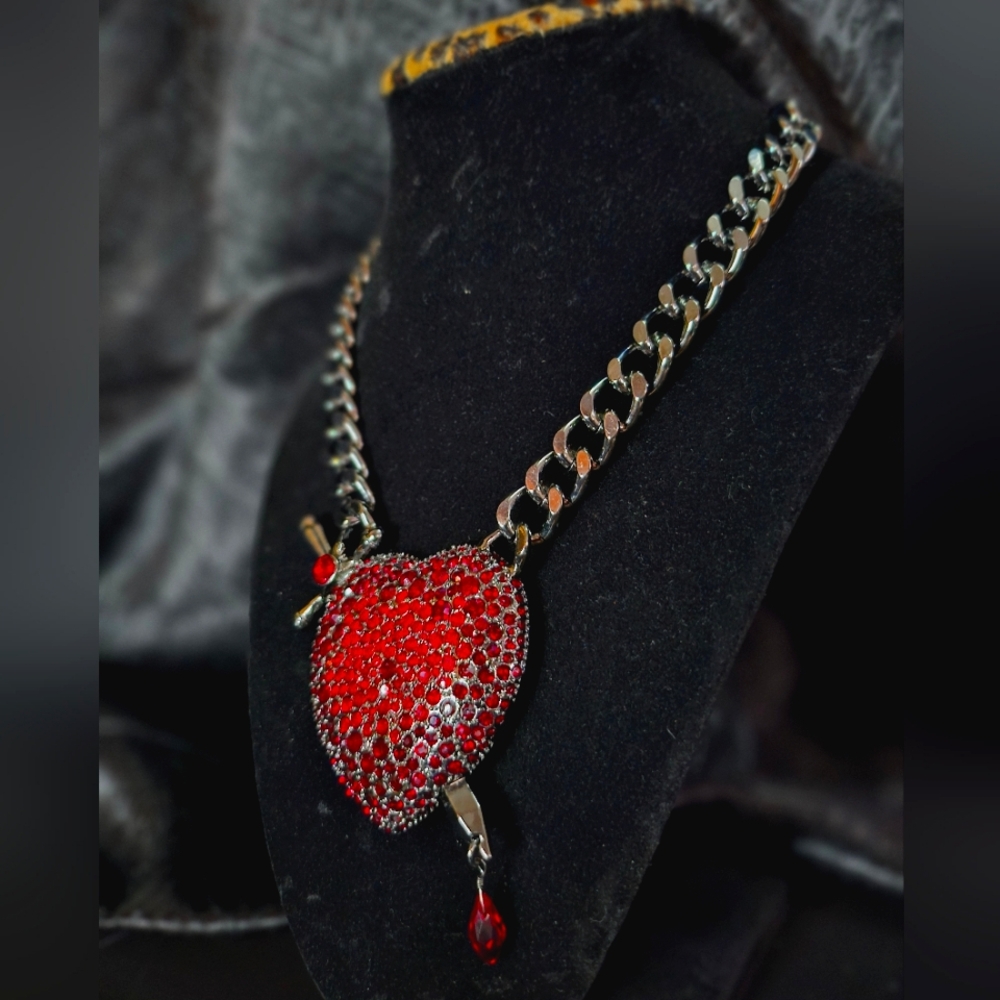 Betsey Johnson Dagger Heart Statement Necklace. Halloween edition. NWT